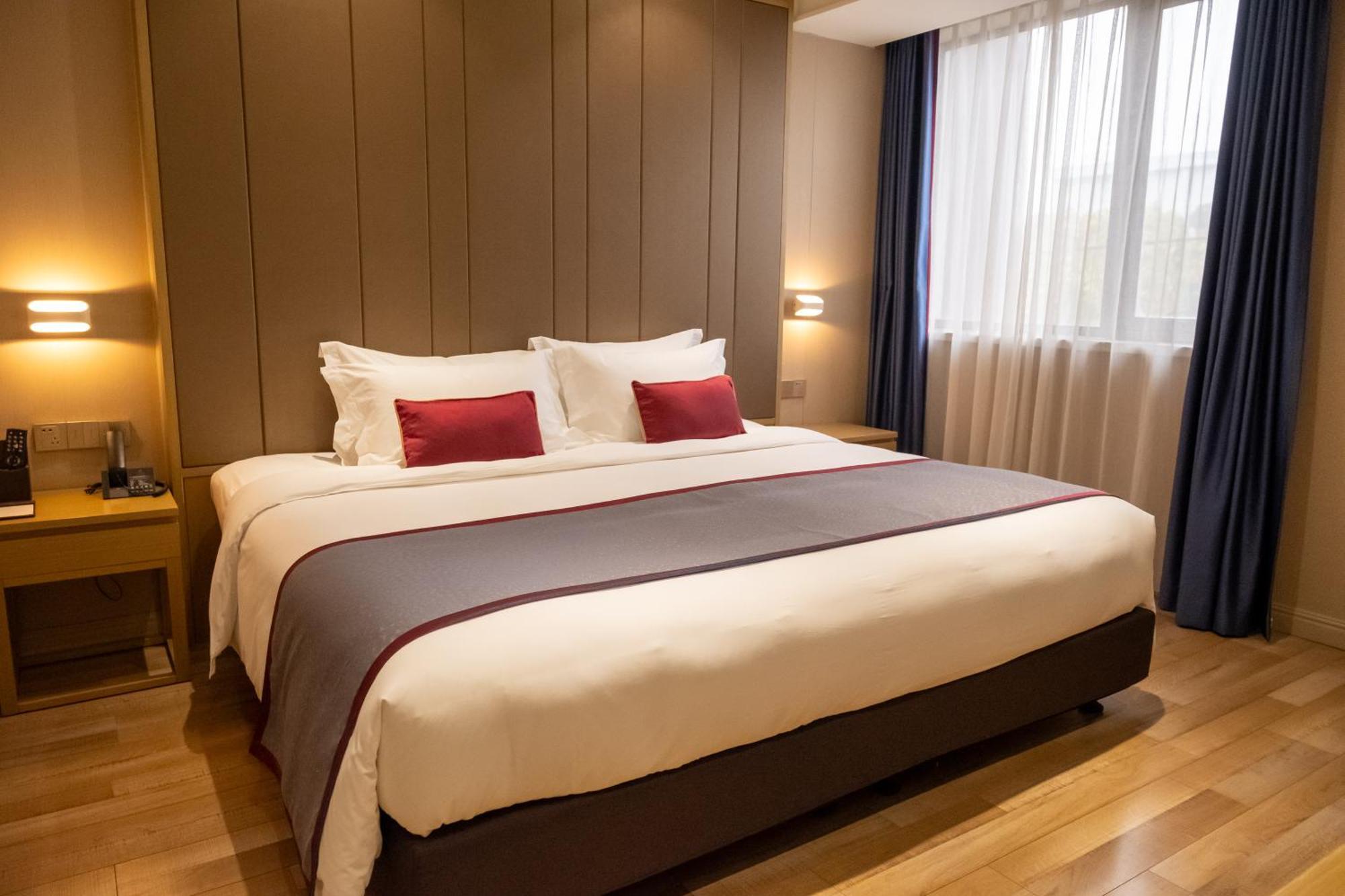 Shanghai-Deco Hotel-Free Shuttle Bus To Pudong Airport And Disneyland Exteriér fotografie