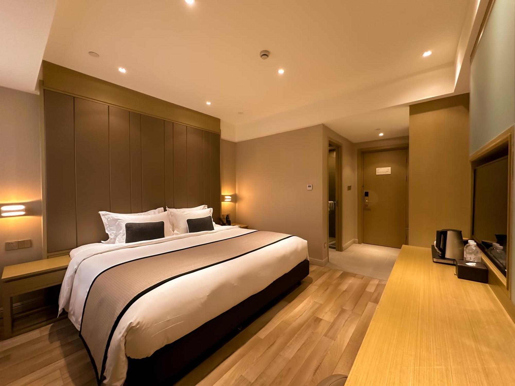 Shanghai-Deco Hotel-Free Shuttle Bus To Pudong Airport And Disneyland Exteriér fotografie