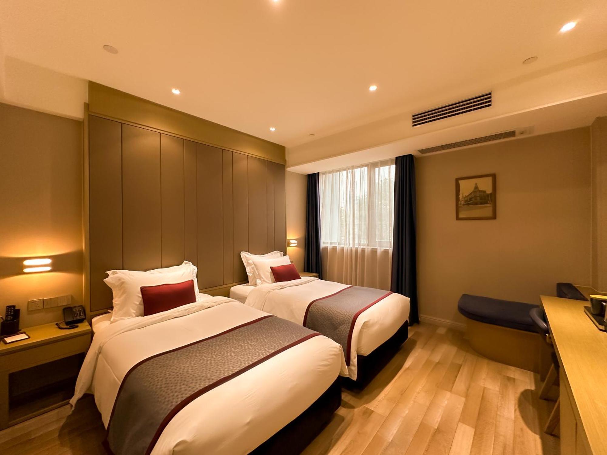 Shanghai-Deco Hotel-Free Shuttle Bus To Pudong Airport And Disneyland Exteriér fotografie