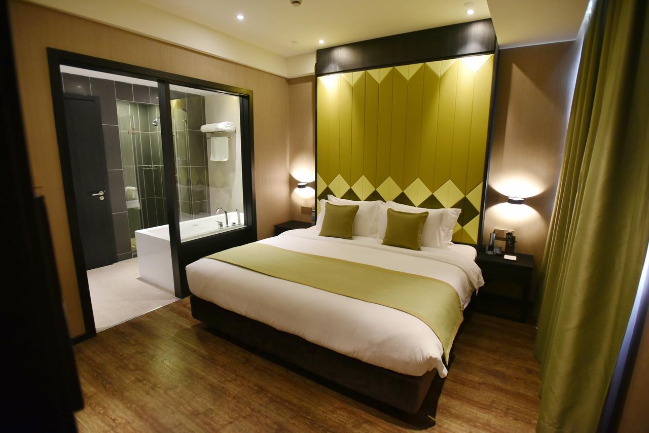 Shanghai-Deco Hotel-Free Shuttle Bus To Pudong Airport And Disneyland Exteriér fotografie