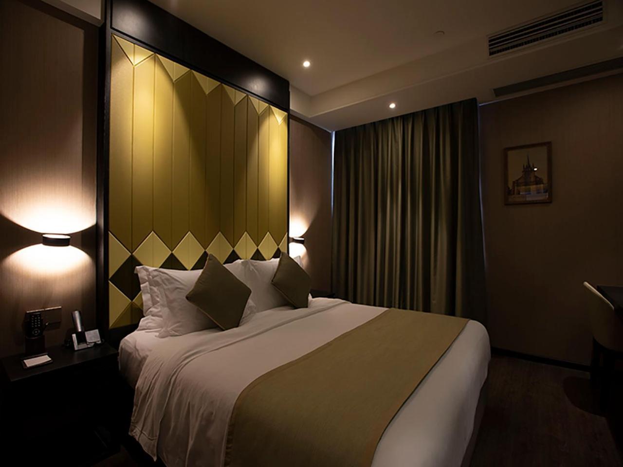 Shanghai-Deco Hotel-Free Shuttle Bus To Pudong Airport And Disneyland Exteriér fotografie