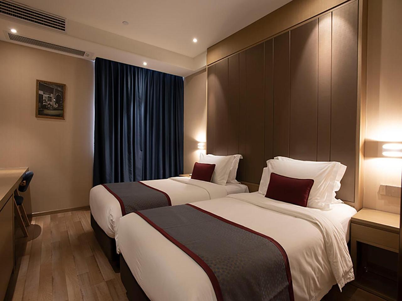 Shanghai-Deco Hotel-Free Shuttle Bus To Pudong Airport And Disneyland Exteriér fotografie